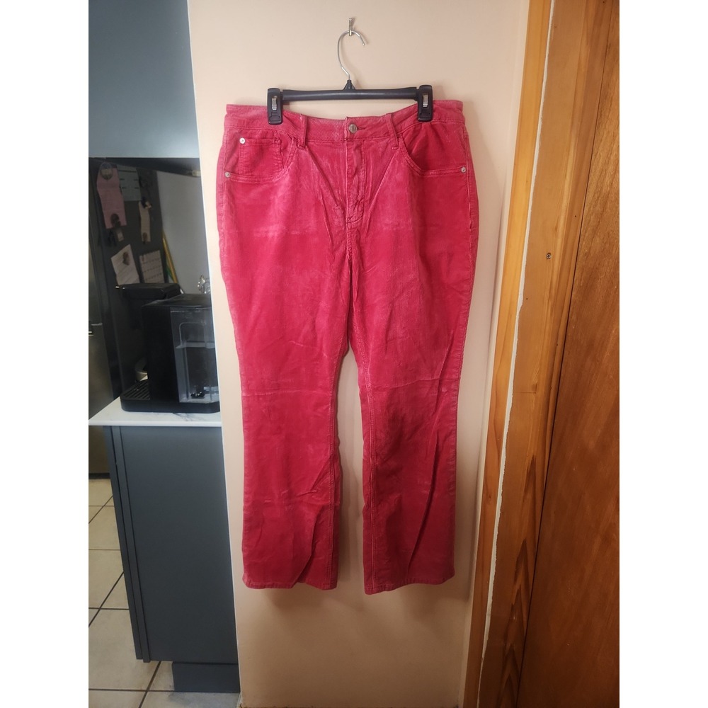 Anthropologie Pilcro Yaya Mid-Rise pink  Corduroy Crop Flare Jeans SZ 33 tall